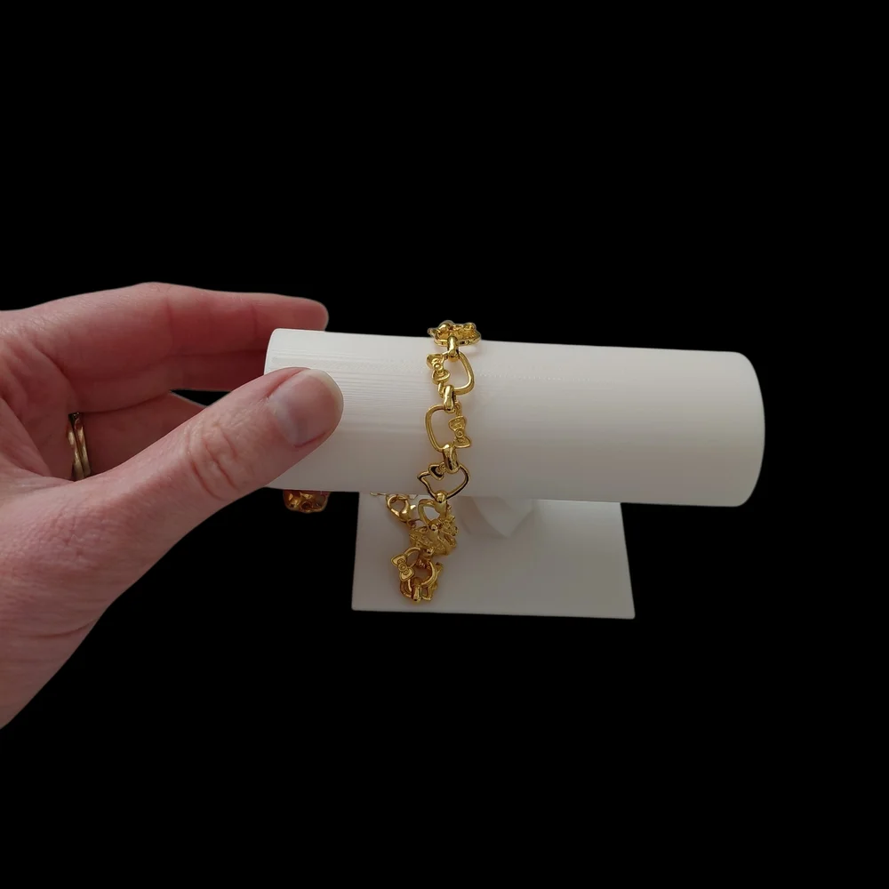 3D Printed Bracelet Storage Holder - Picture 3 of 3